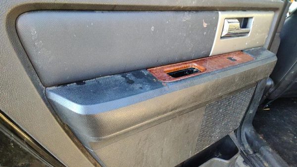 07-14 Expedition Driver Left Rear Door Trim Panel With Switches Back Black/Camel — photo 5