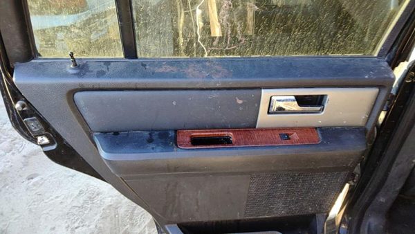 07-14 Expedition Driver Left Rear Door Trim Panel With Switches Back Black/Camel — photo 2