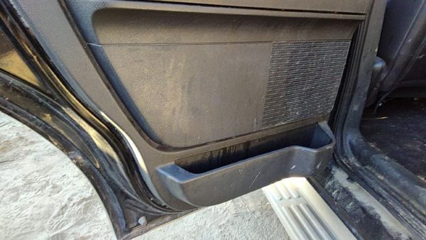 07-14 Expedition Driver Left Rear Door Trim Panel With Switches Back Black/Camel — photo 6