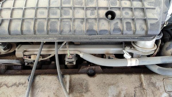 1997-1999 Ford Contour Complete Fuel Rail With Injectors Set Loaded Oem 2.0L — photo 1