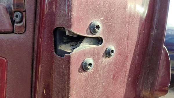 1992-1999 Buick Lesabre Passenger Right Front Door Latch With Rods/Cables Oem — photo 2