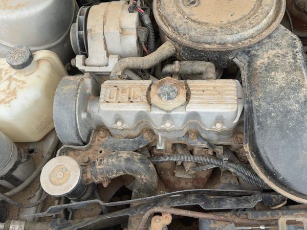 1984-1986 Pontiac Sunbird Valve Cover Oem 1.8L — photo 1
