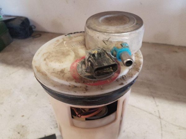 2003 Dodge Ram 2500 Fuel Pump Assembly In Tank 8' Box With Sending Unit Oem — photo 2
