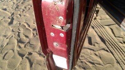 1986-1987 Isuzu Pup Pickup Driver Left Front Door Latch With Rods/Cables Oem