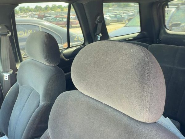 01 Chevy S10 Blazer Pair Of Front Headrests Oem Left Right Set Seat Graphite 12H — photo 2
