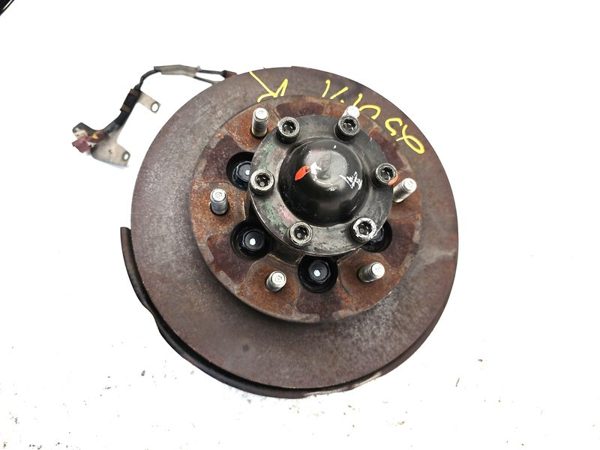 96-01 Passport Passenger Right Front Spindle Steering Knuckle With Wheel Hub 4X4 — photo 2