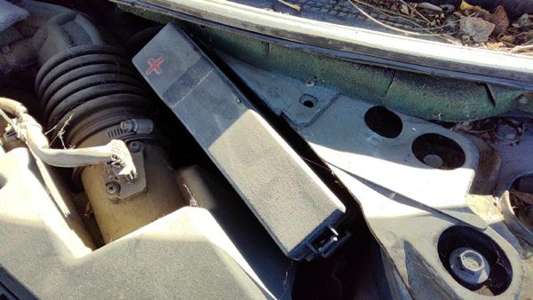 2008 Nissan Altima Passenger Right Engine Fuse Box Power Distribution Panel OEM — photo 2