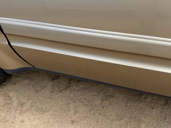 04-07 Rainier Driver Left Front Moulding From Door Oem Trim Strip Cashmere 15U — photo 5
