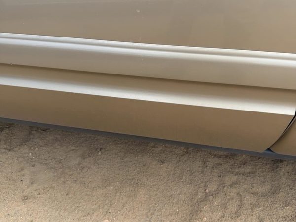 04-07 Rainier Driver Left Front Moulding From Door Oem Trim Strip Cashmere 15U — photo 6