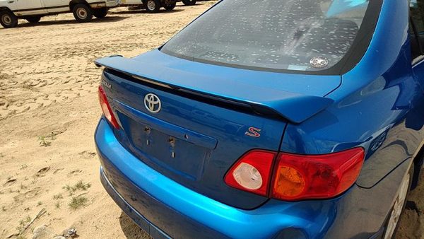 2010 Toyota Corolla Trunk/decklid/hatch/tailgate Blue 8T7 — photo 3