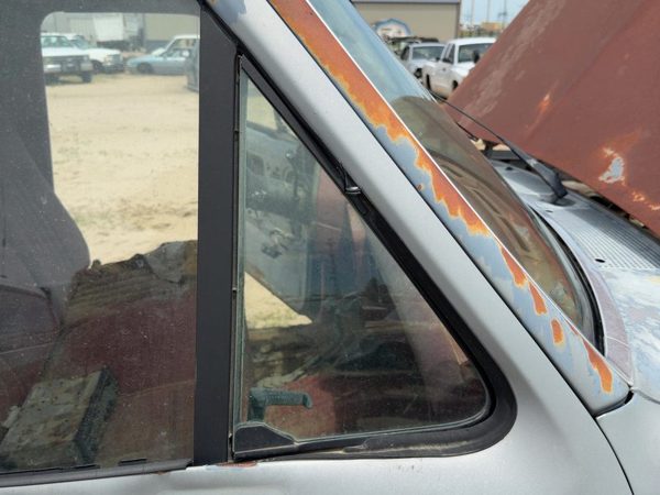 80-91 F150 Passenger Right Front Vent Window Small Door Glass With Frame Oem — photo 3
