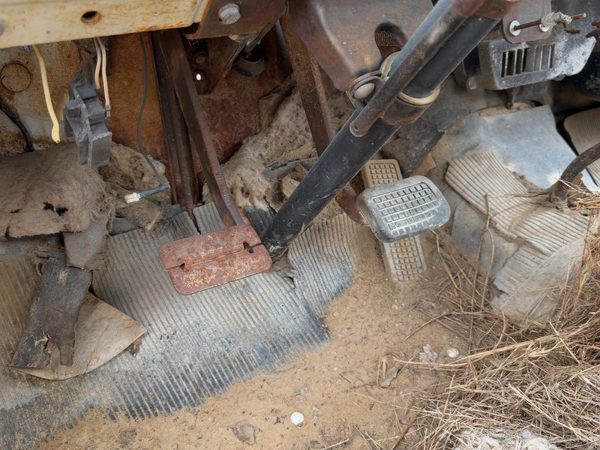 1967-1972 Ford F350 Complete Clutch And Brake Pedal Assembly Oem — photo 1