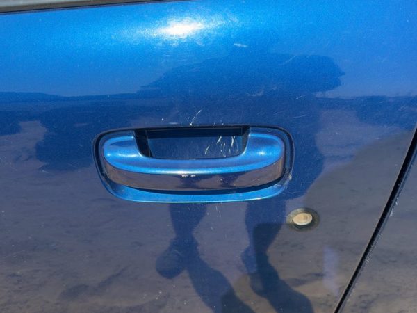 02-07 Vue Redline Driver Left Front Outside Door Handle Oem Pacific Blue 91U — photo 1