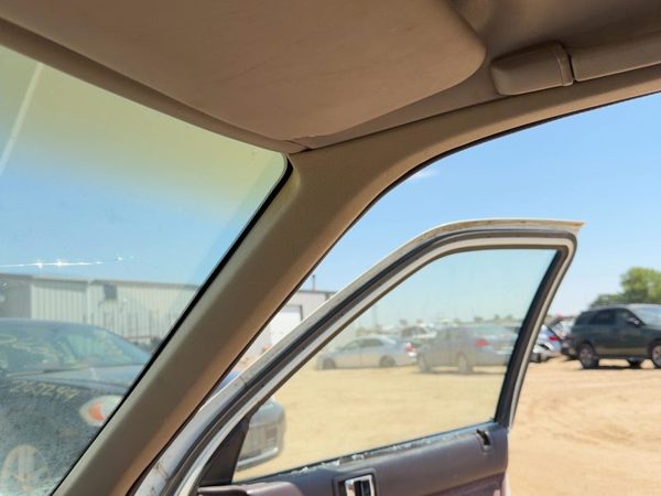 88-89 Accord Lx Passenger Right A Pillar Trim Windshield Post Panel Sedan Maroon — photo 5