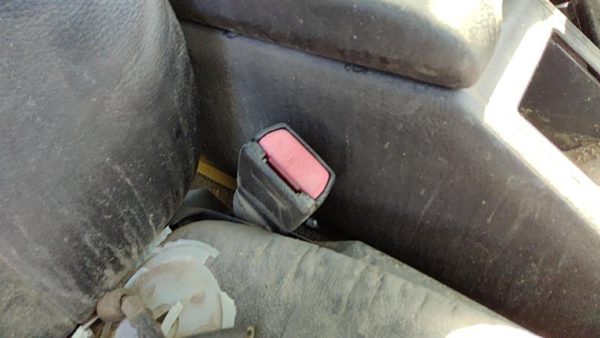 1997-1998 Bmw 540I Passenger Right Front Seat Belt Buckle Receiver Oem Black — photo 2