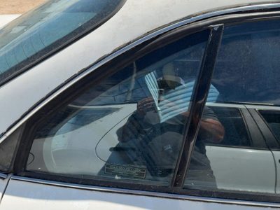 92-99 Eighty Eight Passenger Right Rear Vent Window Back Door Glass With Frame