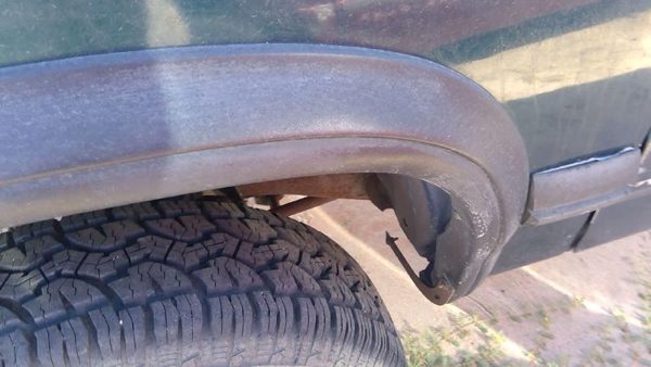 92-95 Dodge Dakota Driver Left Front Wheel Flare Oem Fender Moulding — photo 5