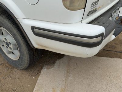 1998 Chevy S10 Blazer Driver Left Rear Bumper End Cap OEM White 50U