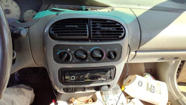 2000-2005 Dodge Neon Trim Bezel Around Radio Surround Dash Panel Oem Gray B7L5 — photo 1