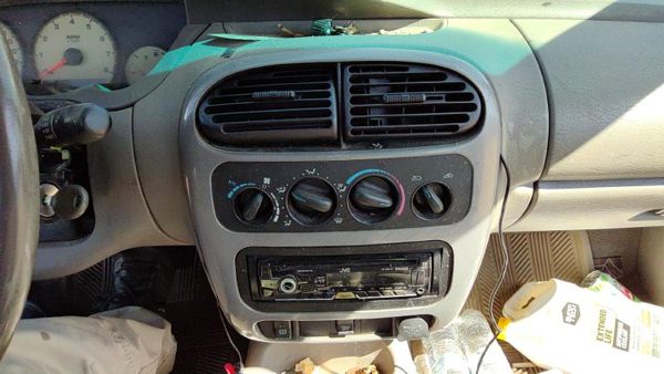2000-2005 Dodge Neon Trim Bezel Around Radio Surround Dash Panel Oem Gray B7L5 — photo 3