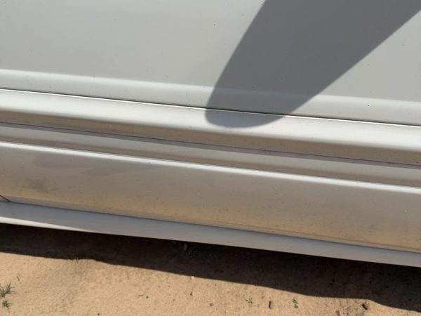 00-05 Lesabre Passenger Right Front Moulding From Door Oem Trim Strip White 40U — photo 4