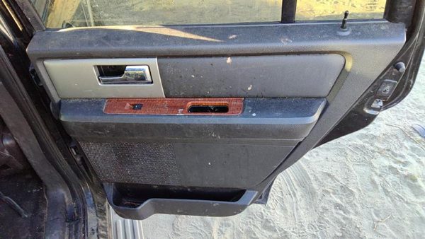 07-14 Expedition Passenger Right Rear Door Trim Panel With Switches Back 1W — photo 2