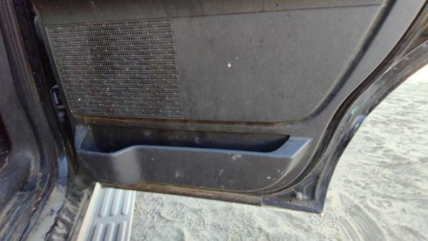 07-14 Expedition Passenger Right Rear Door Trim Panel With Switches Back 1W — photo 7