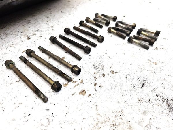 1980 Mercedes-Benz 450SL Intake Manifold 4.5L — photo 7