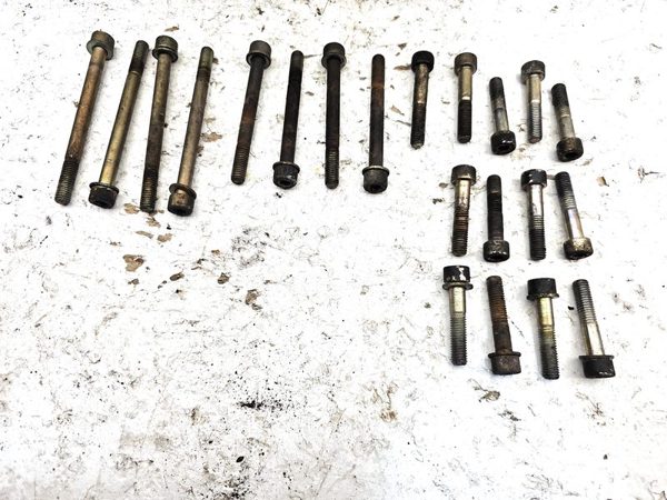 1980 Mercedes-Benz 450SL Intake Manifold 4.5L — photo 6