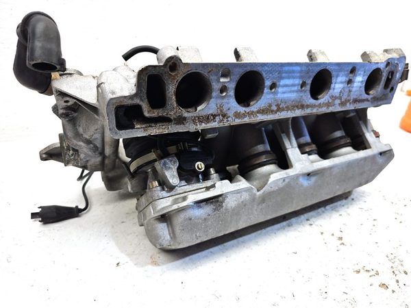 1980 Mercedes-Benz 450SL Intake Manifold 4.5L — photo 21