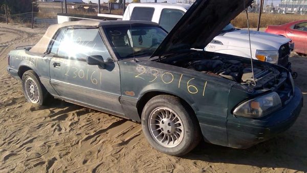 1990 Ford Mustang — vehicle photo 1