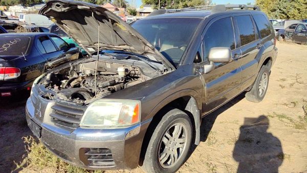 2004 Mitsubishi Endeavor Lower Control Arm Rr RH — photo 1