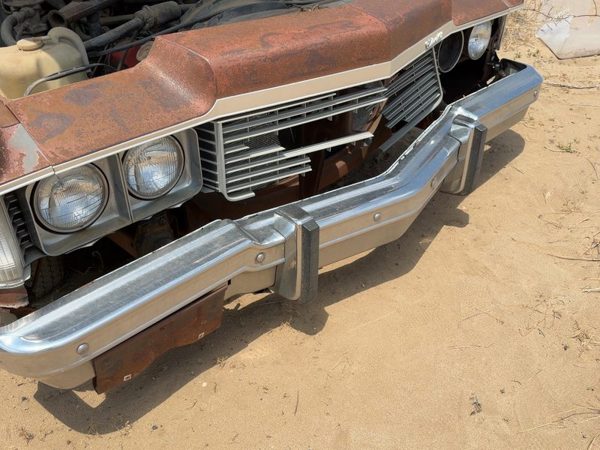 1974-1975 Chevy Impala Front Bumper With Brackets Assembly Oem 00339236 — photo 2