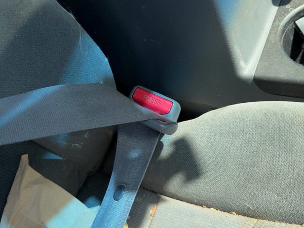 03-07 Accord Passenger Right Front Seat Belt Buckle Receiver Oem Sedan Gray — photo 4