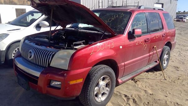 2006 Mercury Mountaineer — vehicle photo 1