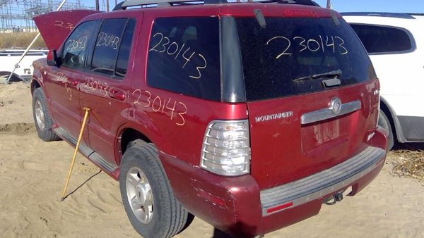 2006 Mercury Mountaineer — vehicle photo 5