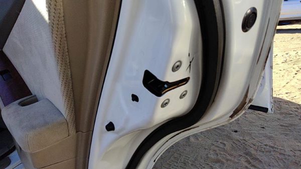 2007-2012 Nissan Altima Passenger Right Rear Door Latch With Rods/Cables Back — photo 2