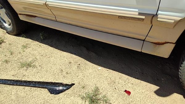 91-94 Ford Explorer Passenger Right Lower Rocker Panel Moulding Side Skirt Oem — photo 1
