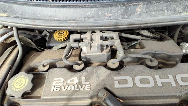 1996-2003 Dodge Stratus Ignition Coil Assembly Oem 2.4L 05269670 — photo 1