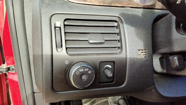 2007 Buick Lucerne Headlight Switch Control Knob Buttons Dash Oem 25821363 — photo 1