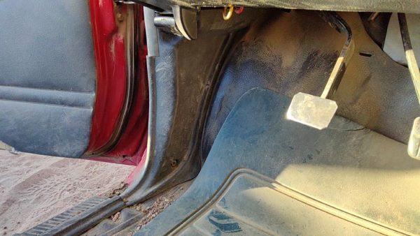 1990-1997 Nissan Hardbody Driver Left Lower Kick Trim Panel Oem Gray — photo 2