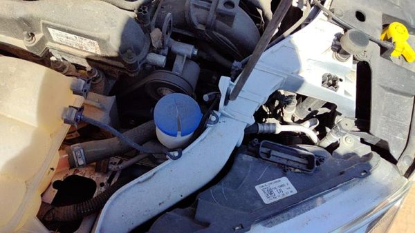 2012-2018 Ford Focus Windshield Washer Fluid Reservoir With Pump Oem Wiper Tank — photo 2