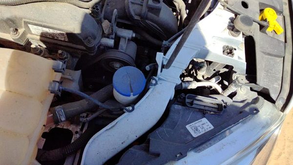 2012-2018 Ford Focus Windshield Washer Fluid Reservoir With Pump Oem Wiper Tank — photo 3