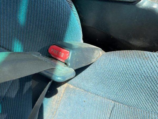 1994 Subaru Legacy Rhd Passenger Right Front Seat Belt Buckle Receiver Oem Gray — photo 3
