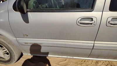 2000 Chevrolet Venture Front Door LH Silver 17U