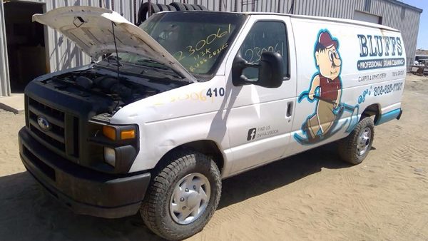 2011 Ford E-350 Super Duty — vehicle photo 1