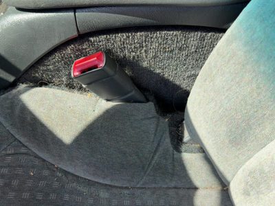 01-05 Chevy S10 Blazer Driver Left Front Seat Belt Buckle Receiver OEM Graphite