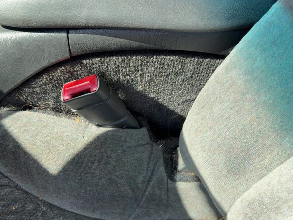 01-05 Chevy S10 Blazer Driver Left Front Seat Belt Buckle Receiver OEM Graphite — photo 5