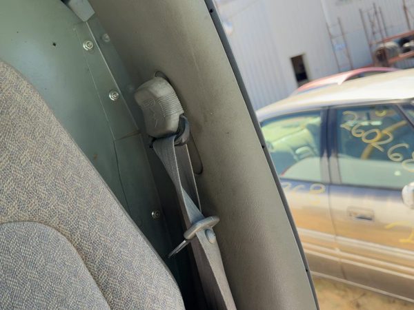 1996-2002 Chevy Express 2500 Driver Left B-Pillar Trim Panel Oem Medium Grey — photo 5