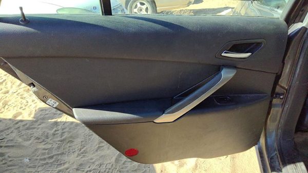 05-10 Pontiac G6 Driver Left Rear Door Trim Panel With Switches Back Black 19B — photo 1
